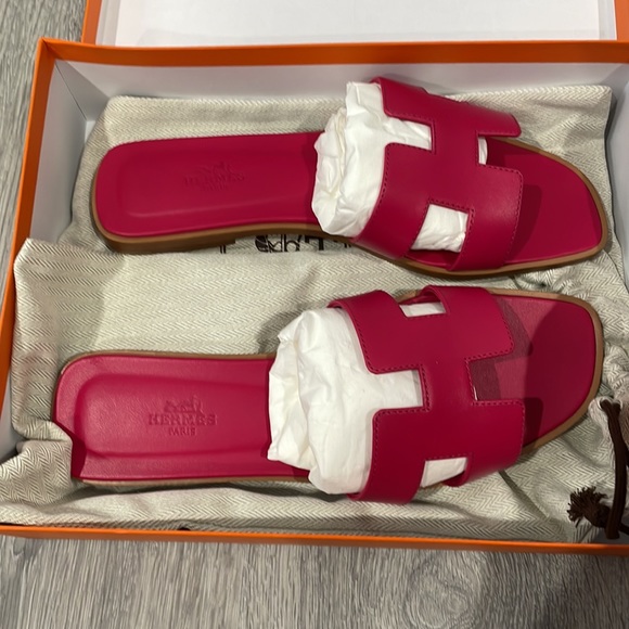 ❌SOLD❌ Hermes Oran Sandal Fuchsia size 38.5 - Picture 7 of 7